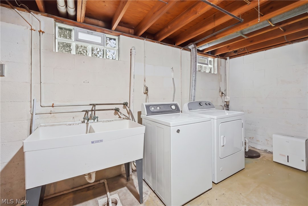 6955 Colleen Drive Youngstown OH 44512