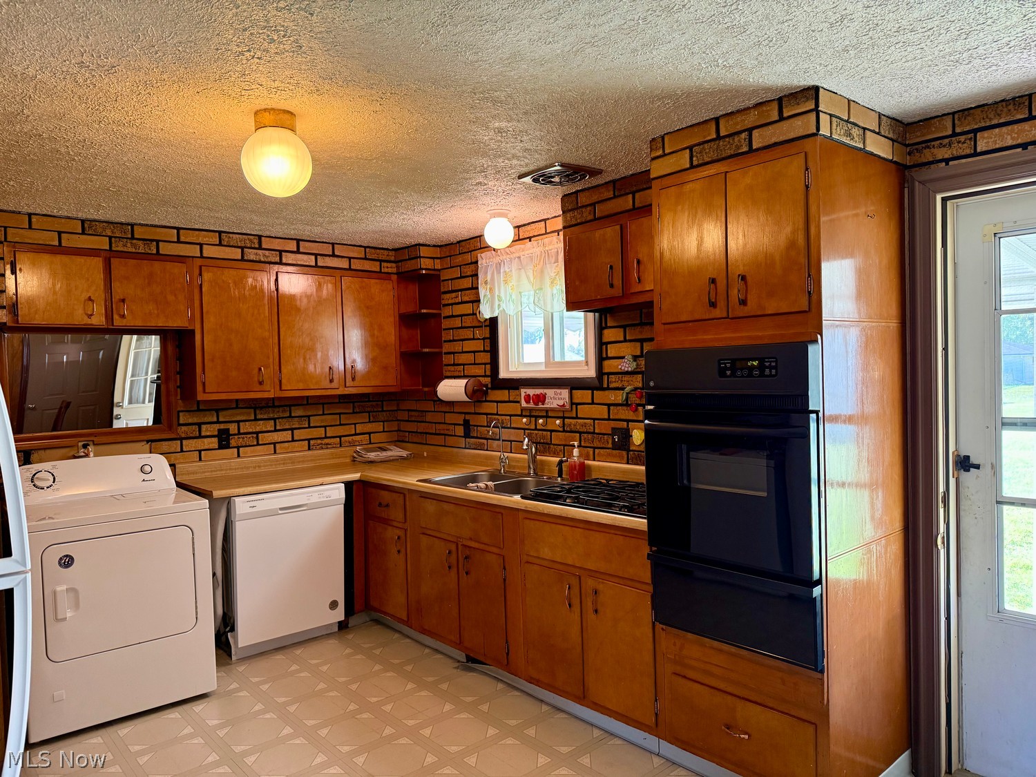 9197 Lakeside Drive Streetsboro OH 44241