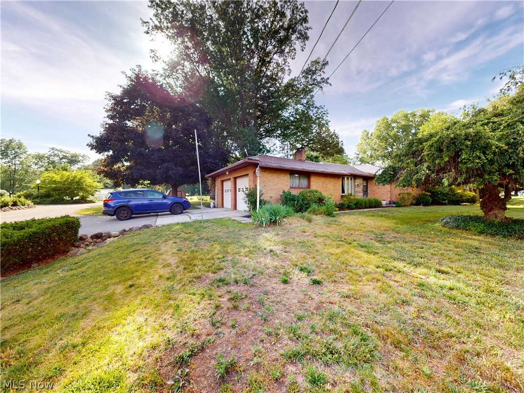 2068 Green Road Madison OH 44057