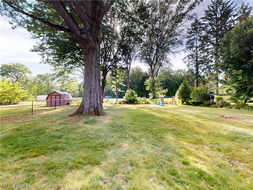 2068 Green Road Madison OH 44057