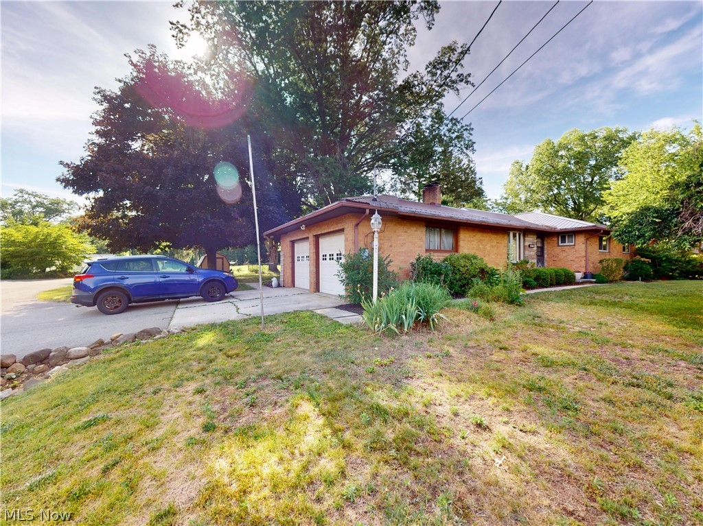 2068 Green Road Madison OH 44057