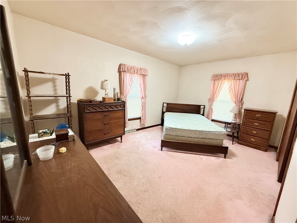 56485 Deep Run Road Martins Ferry OH 43935
