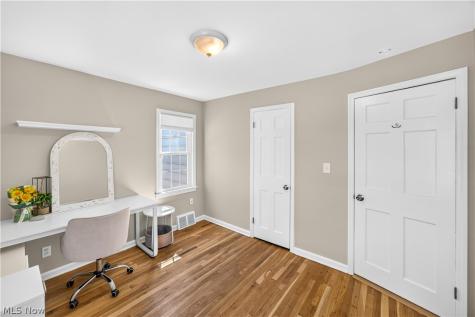 1211 Iroquois Avenue Mayfield Heights OH 44124