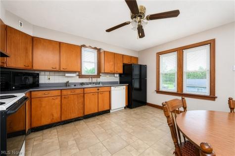 2984 Massillon Road Akron OH 44312