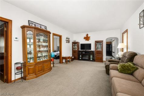 2984 Massillon Road Akron OH 44312