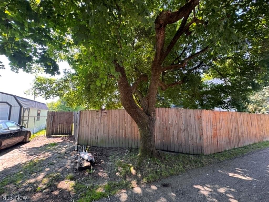 284 2nd Street SW Carrollton OH 44615