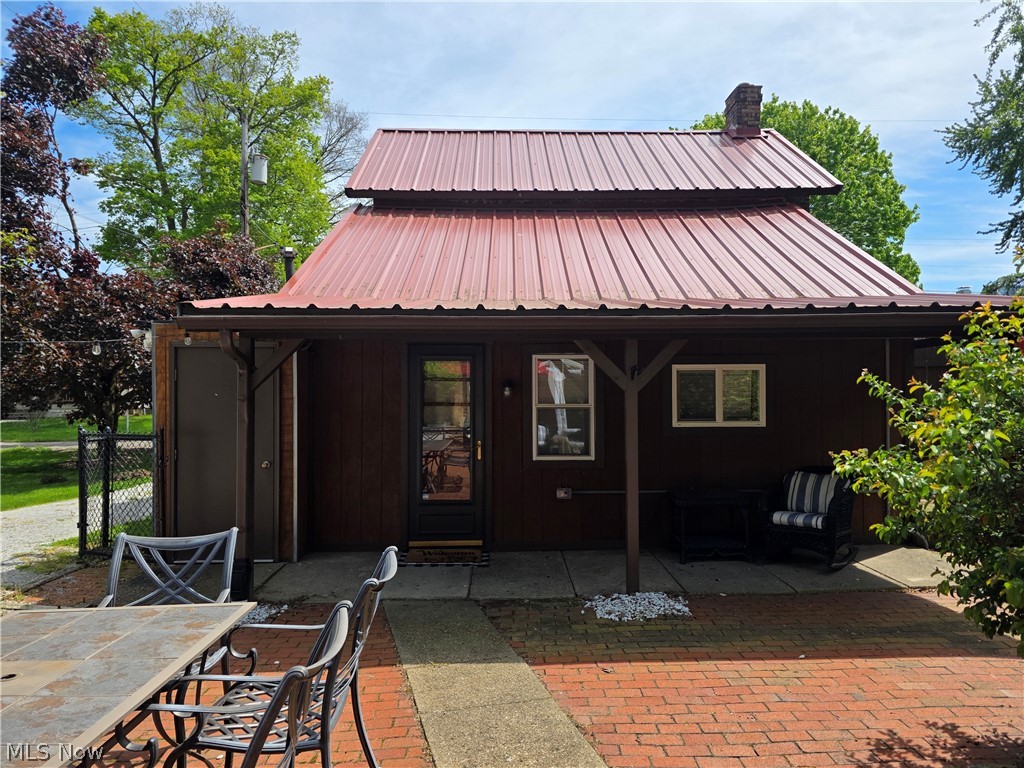 24936 Canal Street East Rochester OH 44625