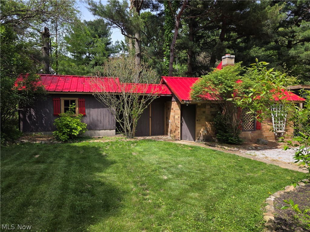 24936 Canal Street East Rochester OH 44625