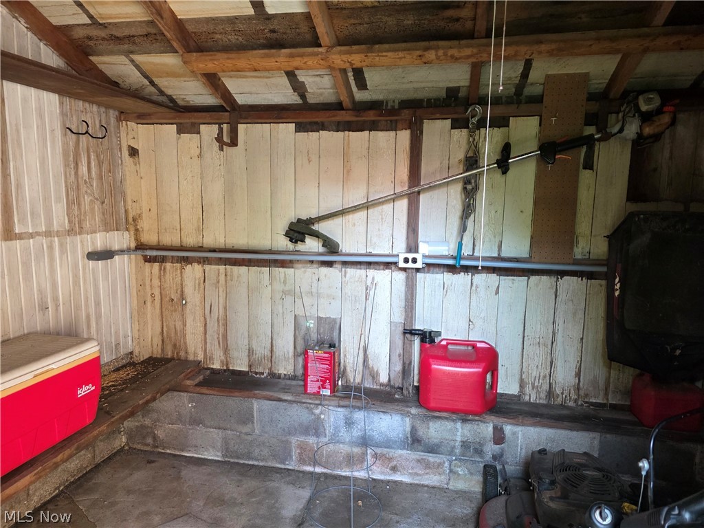 24936 Canal Street East Rochester OH 44625