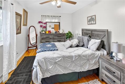 2448 Kermit Avenue Akron OH 44305