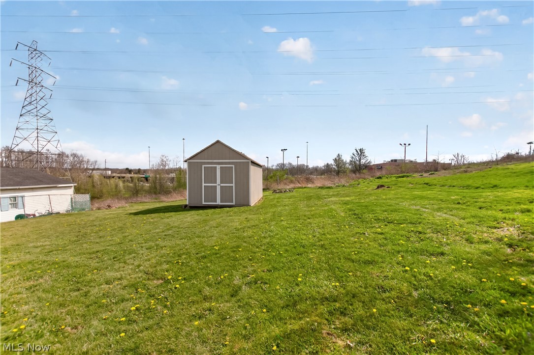 2448 Kermit Avenue Akron OH 44305