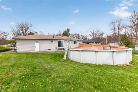 2448 Kermit Avenue Akron OH 44305