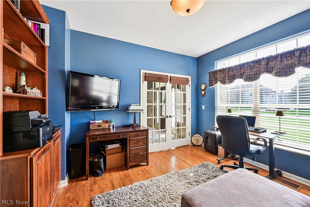 457 Cedarwood Road Avon Lake OH 44012
