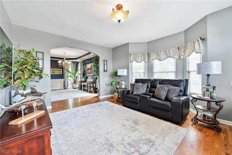 457 Cedarwood Road Avon Lake OH 44012