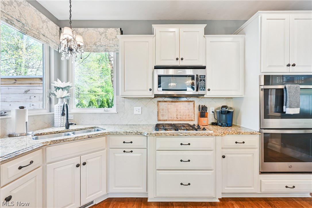 457 Cedarwood Road Avon Lake OH 44012
