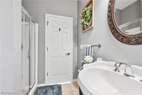 457 Cedarwood Road Avon Lake OH 44012