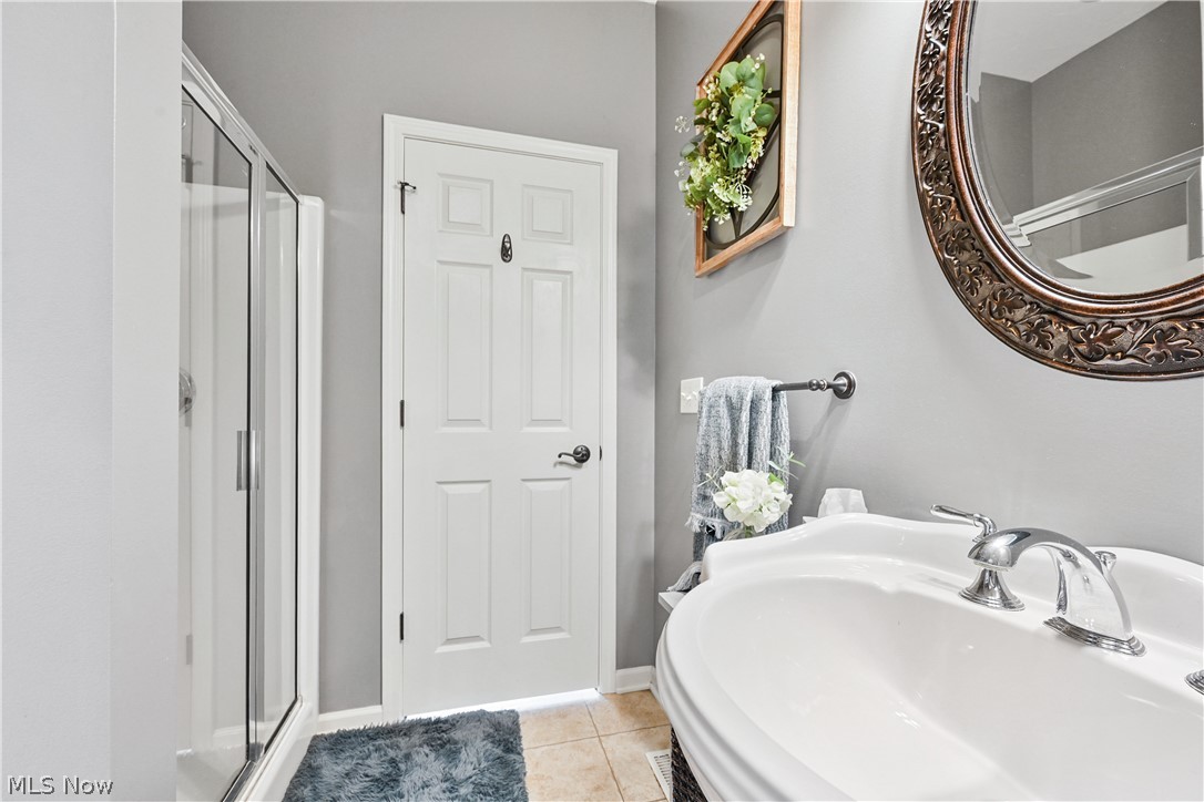 457 Cedarwood Road Avon Lake OH 44012