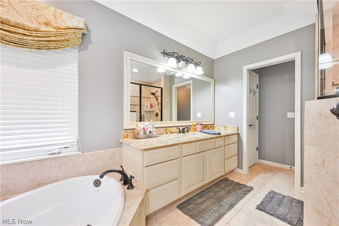 457 Cedarwood Road Avon Lake OH 44012