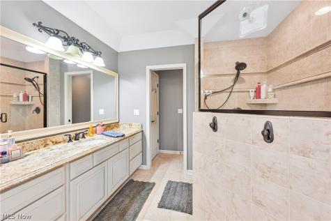 457 Cedarwood Road Avon Lake OH 44012
