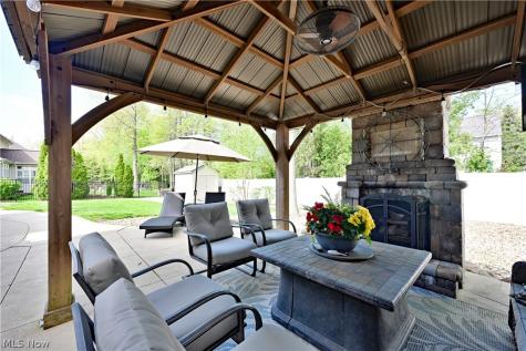 457 Cedarwood Road Avon Lake OH 44012
