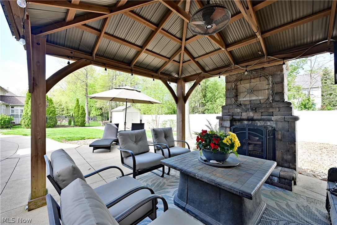 457 Cedarwood Road Avon Lake OH 44012