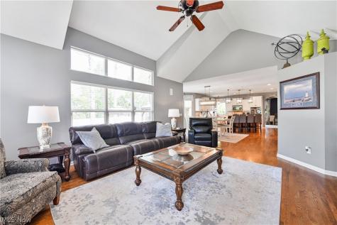 457 Cedarwood Road Avon Lake OH 44012