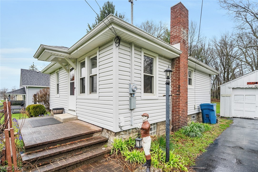 644 Goist Lane Girard OH 44420