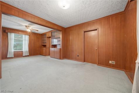 328 Portage Street NW North Canton OH 44720