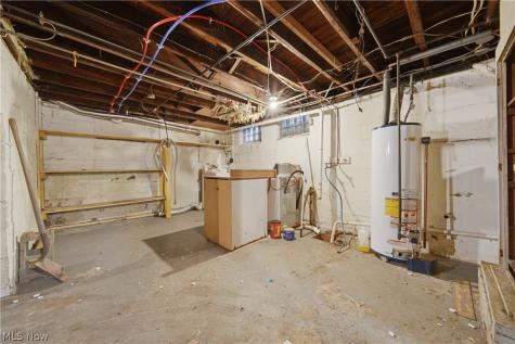 328 Portage Street NW North Canton OH 44720