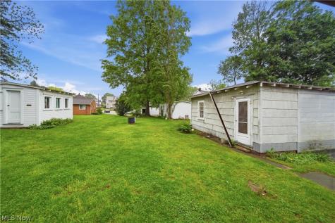 328 Portage Street NW North Canton OH 44720