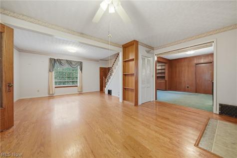 328 Portage Street NW North Canton OH 44720