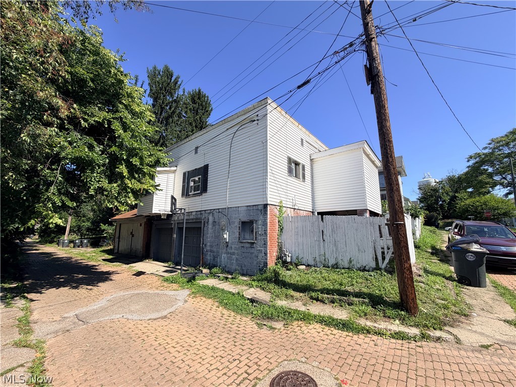 1396 Euclid Rear Avenue Steubenville OH 43952