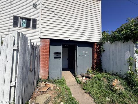1396 Euclid Rear Avenue Steubenville OH 43952