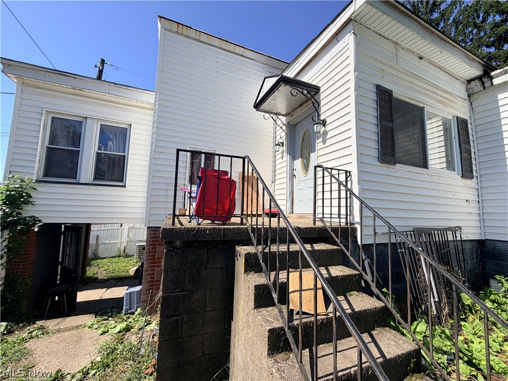 1396 Euclid Rear Avenue Steubenville OH 43952