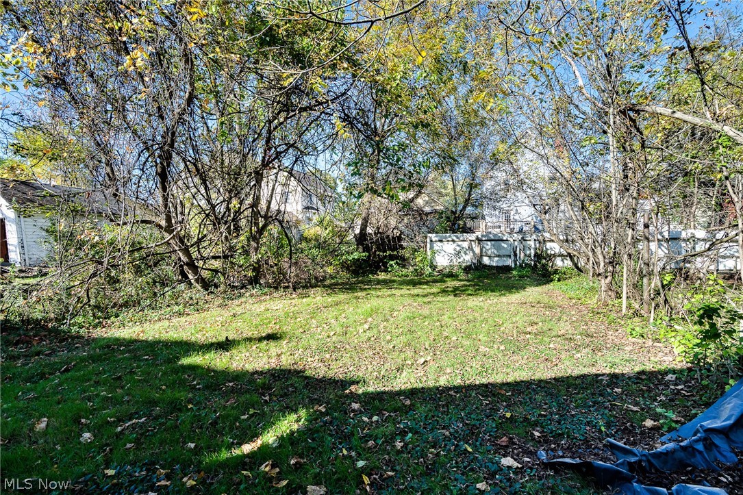 1596 1st Street Youngstown OH 44509