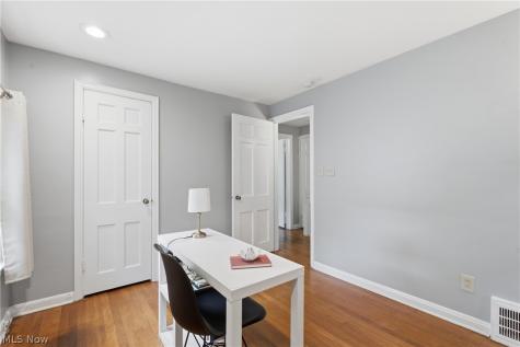 3556 Meadowbrook Boulevard Cleveland Heights OH 44118