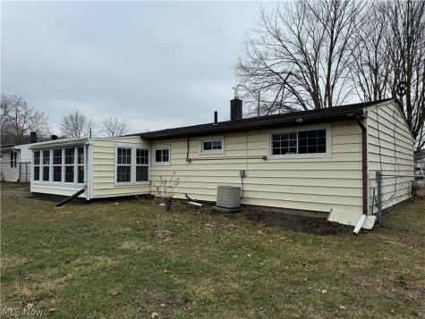 3153 Polly Road Ravenna OH 44266