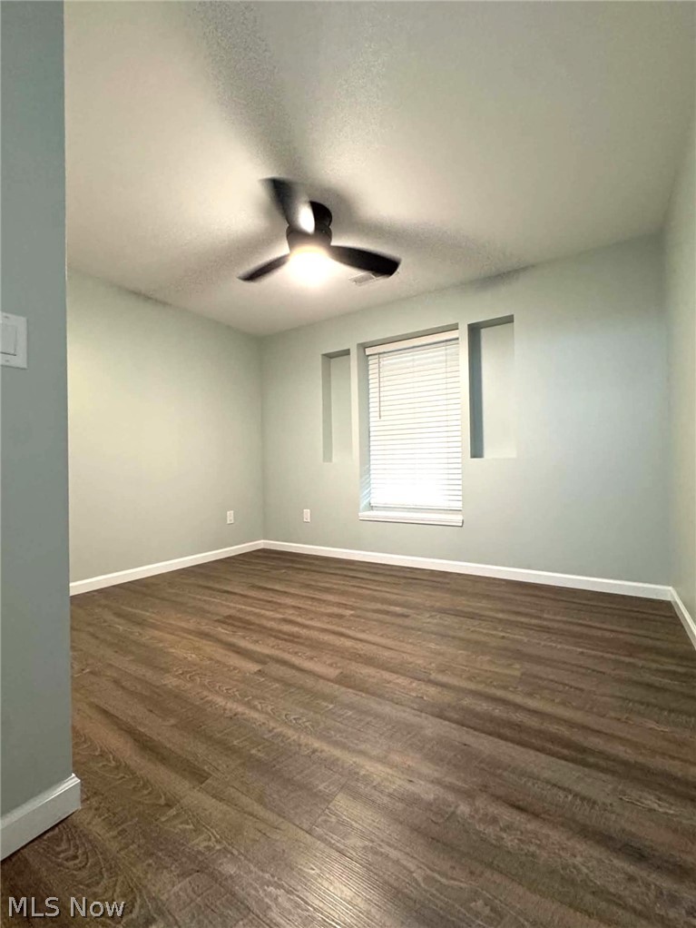 17626 Lakewood Avenue Lake Milton OH 44429
