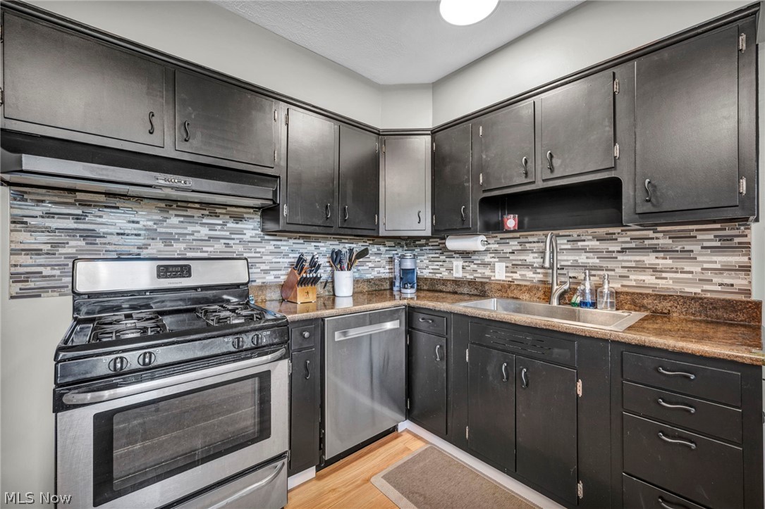 28523 Holly Drive North Olmsted OH 44070