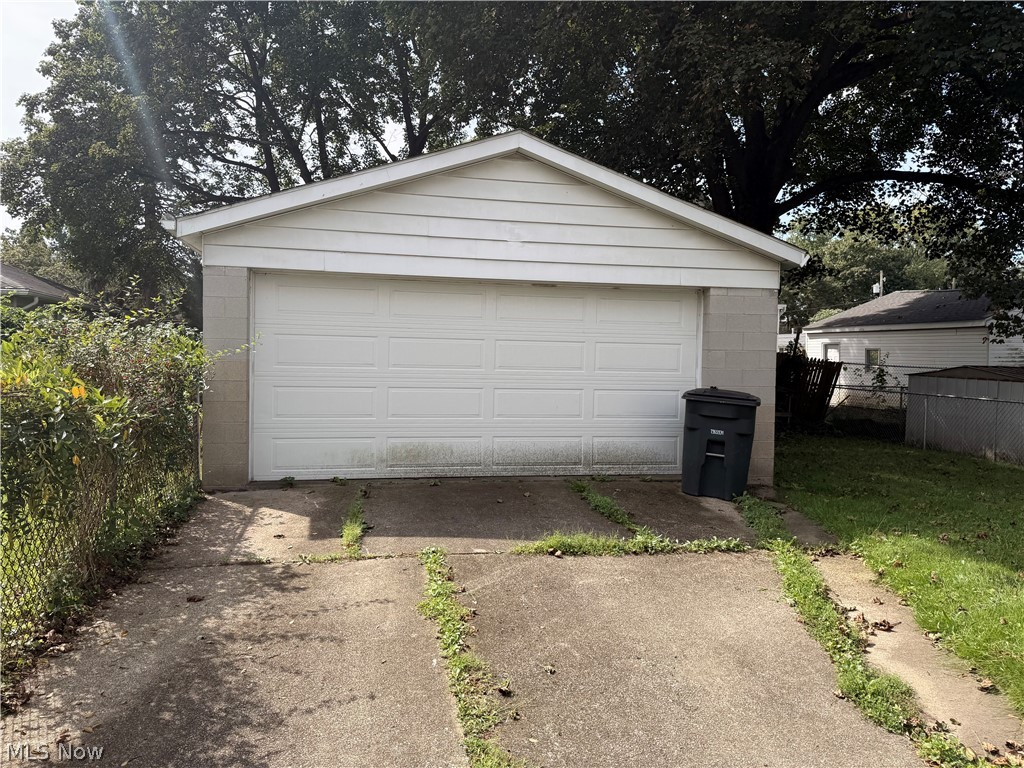 1390 Kentucky Avenue Akron OH 44314