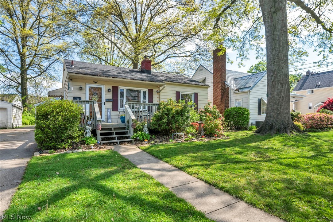 312 Linwood Street Cuyahoga Falls OH 44221