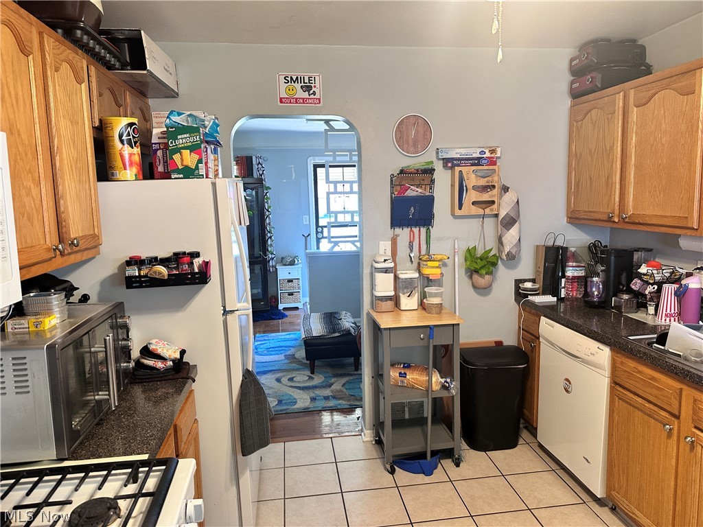 4133 Busa Oval Warrensville Heights OH 44128