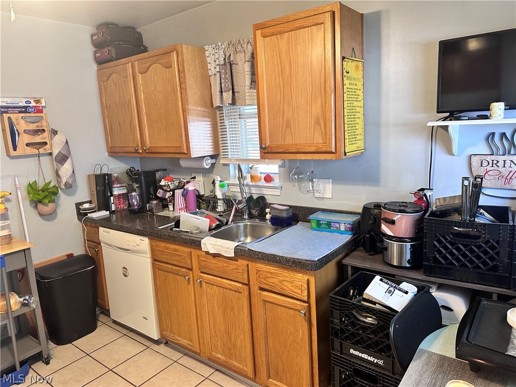 4133 Busa Oval Warrensville Heights OH 44128