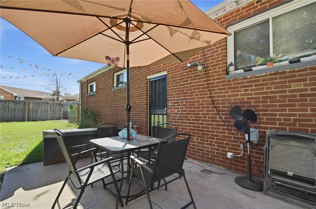4133 Busa Oval Warrensville Heights OH 44128