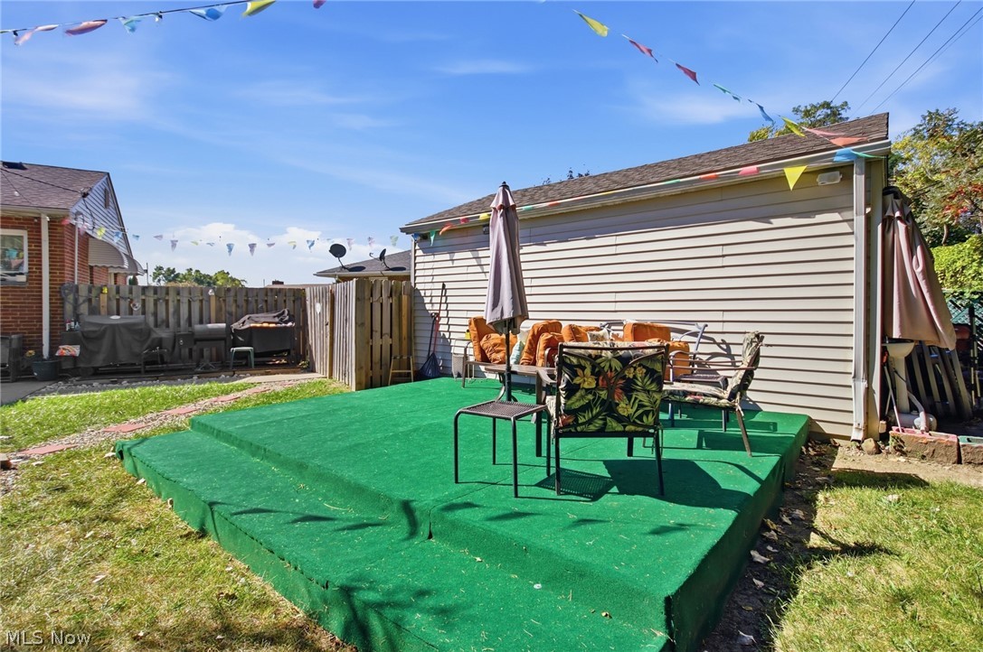 4133 Busa Oval Warrensville Heights OH 44128
