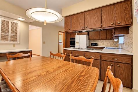 7009 Edgerton Road North Royalton OH 44133