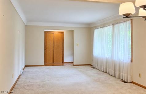 7009 Edgerton Road North Royalton OH 44133