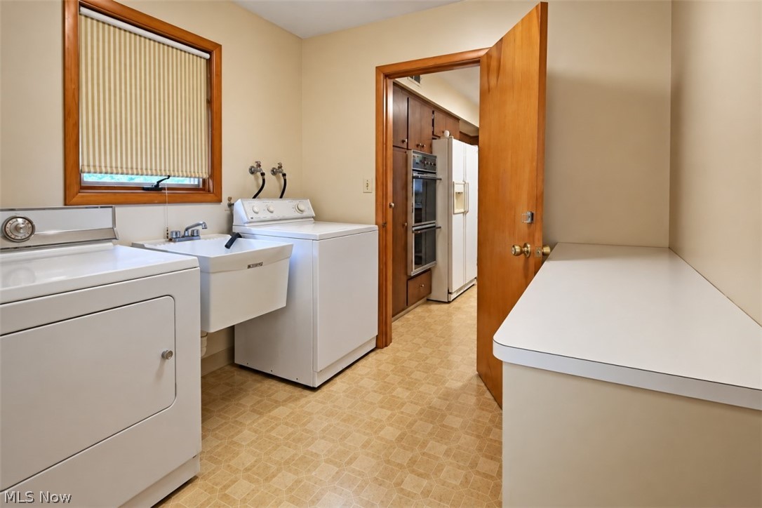 7009 Edgerton Road North Royalton OH 44133