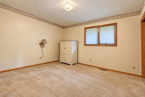 7009 Edgerton Road North Royalton OH 44133