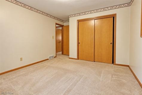 7009 Edgerton Road North Royalton OH 44133